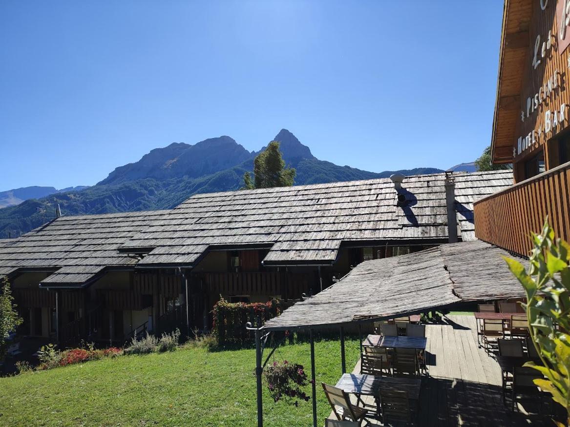 Chalet Hotel Les Blancs Пра Луп Екстериор снимка