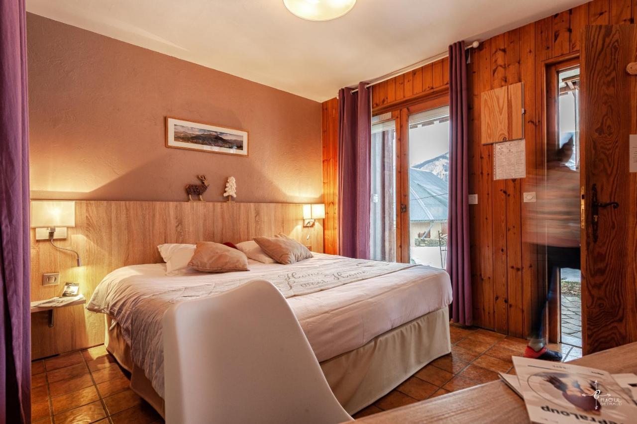 Chalet Hotel Les Blancs Пра Луп Екстериор снимка