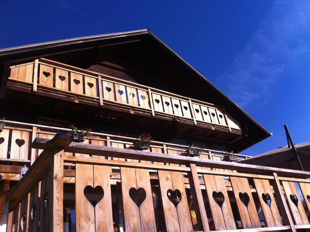 Chalet Hotel Les Blancs Пра Луп Екстериор снимка
